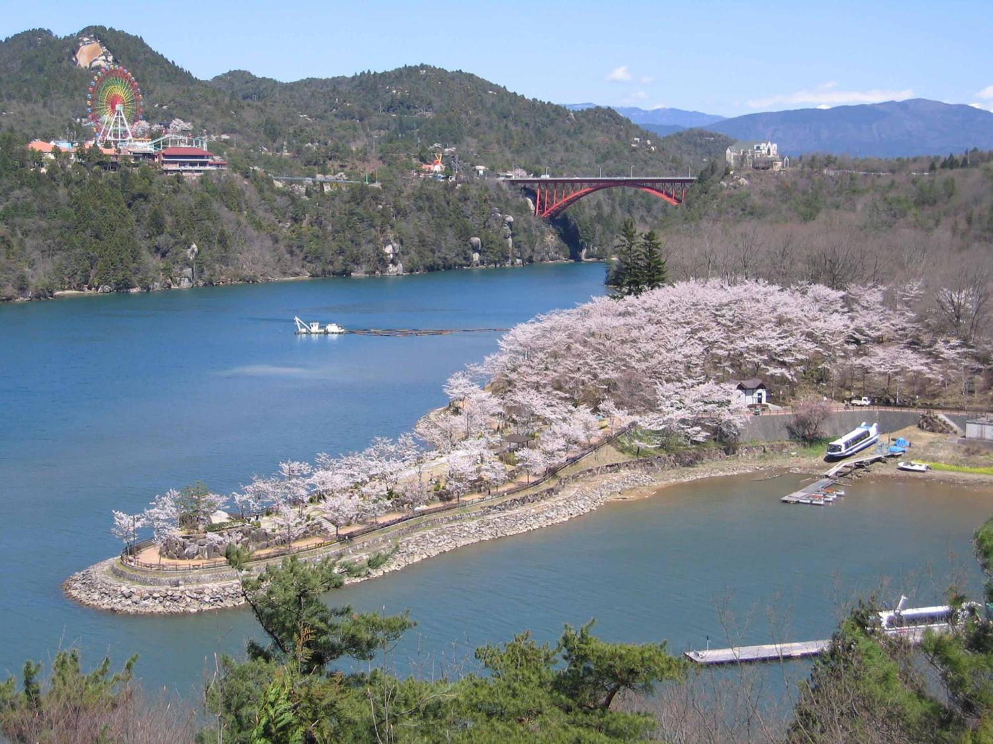 Ooedo Onsen Monogatari Enakyo Hotell Exteriör bild