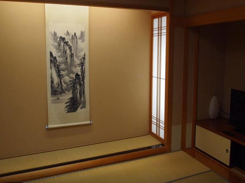 Ooedo Onsen Monogatari Enakyo Hotell Exteriör bild